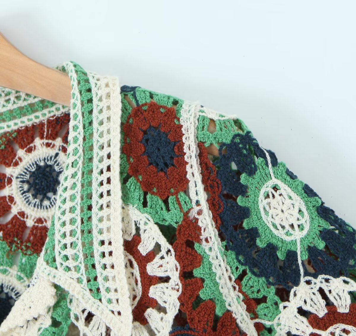 Retro Lapels Crocheted Top Spring Women Clothing Years Contrast Color Breasted Short Sweater