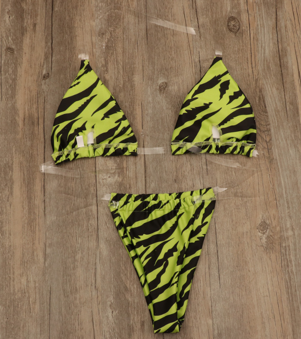 Traje de baño de bikini con almohadilla de pecho y push up de color sólido para mujer con mangas y tirantes transparentes