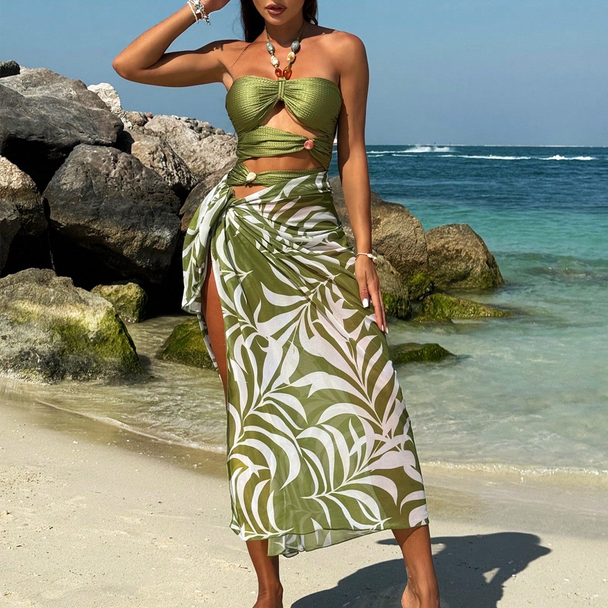 Conjunto de bikini de playa con falda larga transparente y estampado de plantas bohemias para mujer de Bikinx
