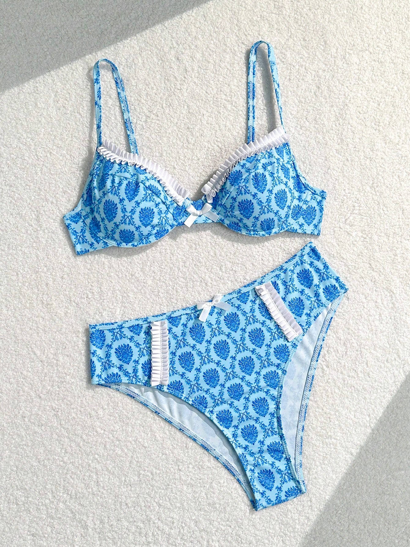 Conjunto de bikini con volantes y estampado floral de Bikinx para mujer para vacaciones