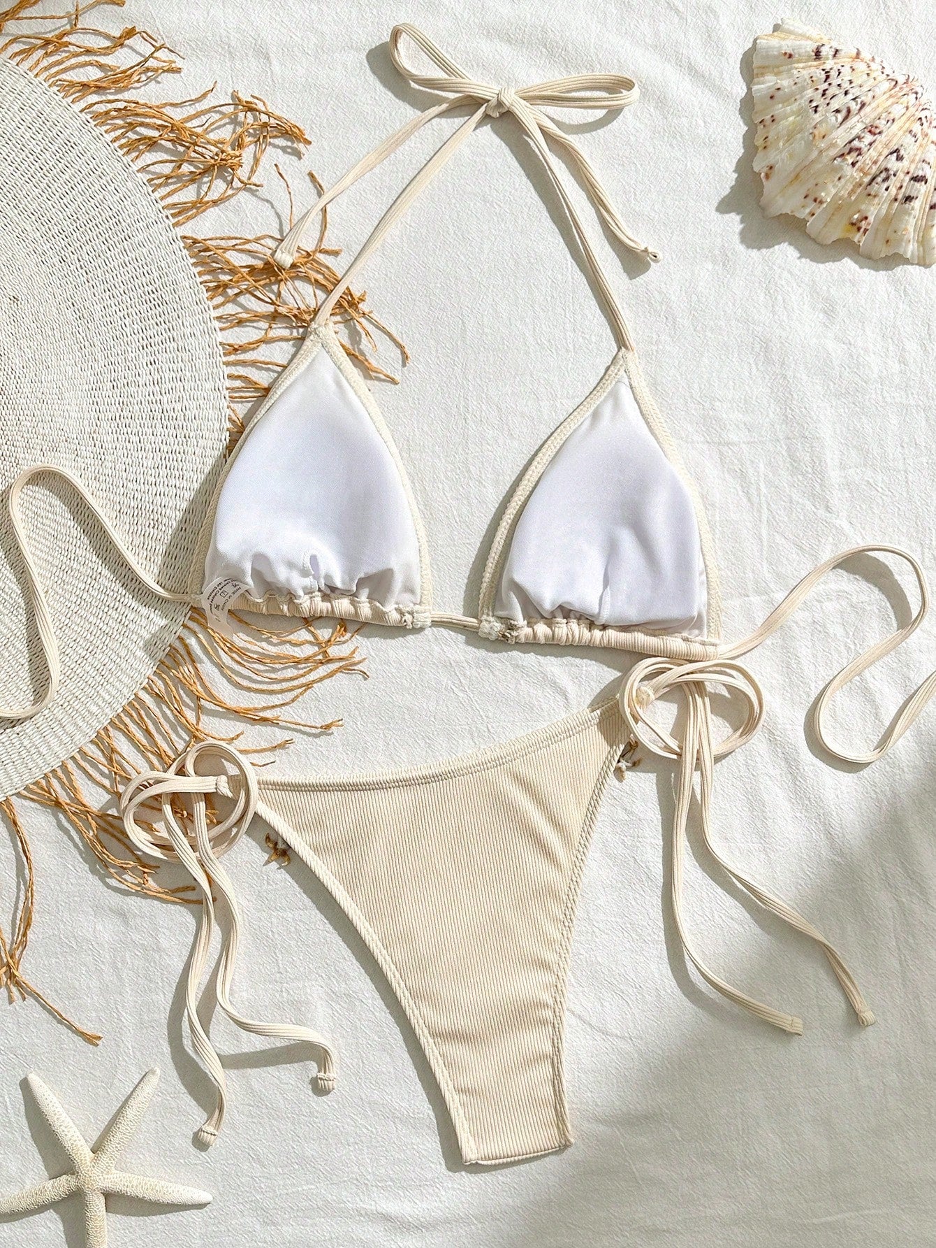 Conjunto de traje de baño para mujer Bikinx con copa triangular y tirantes empalmados de color sólido