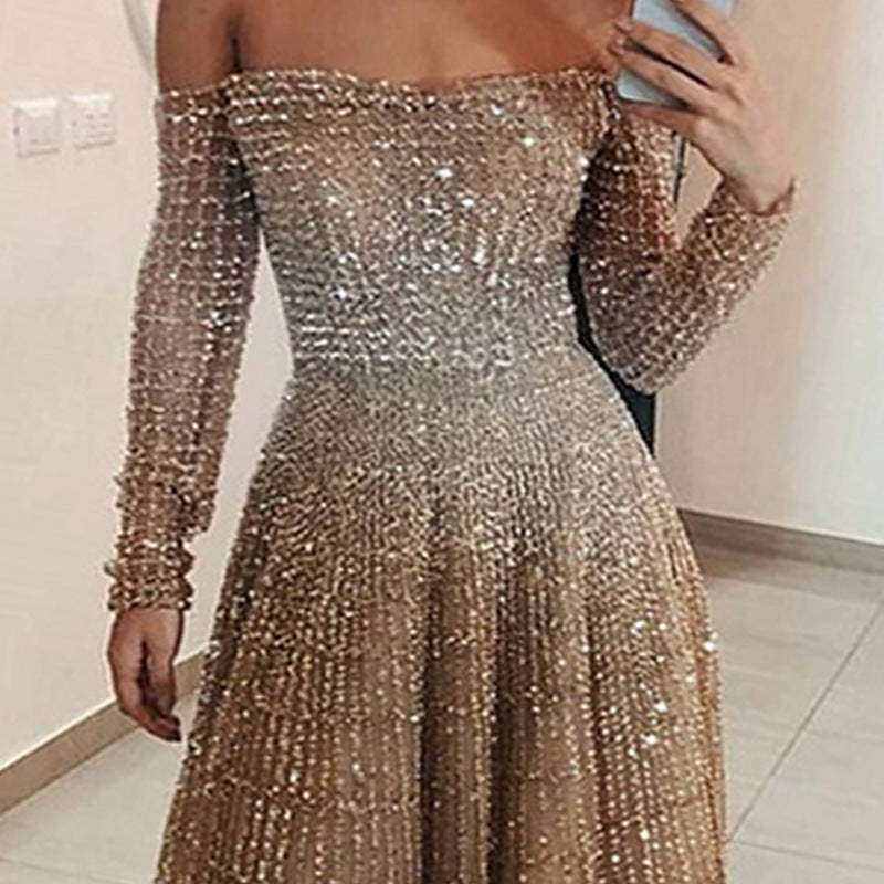 Robe longue d'automne-hiver brillante à épaules dénudées et manches longues, style tube.