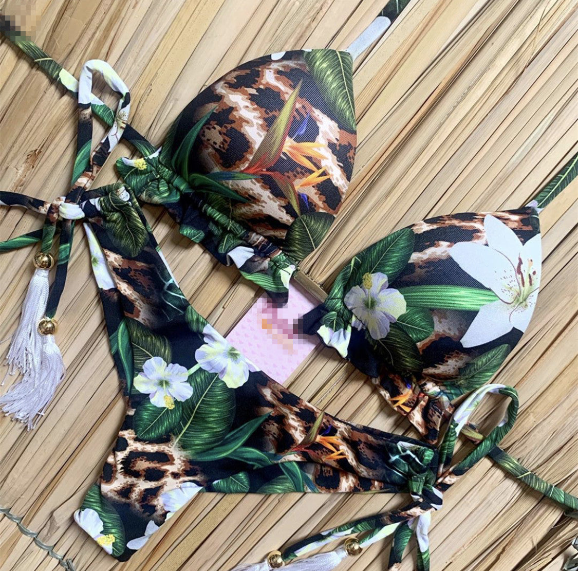 Traje de baño de bikini con borlas estampadas