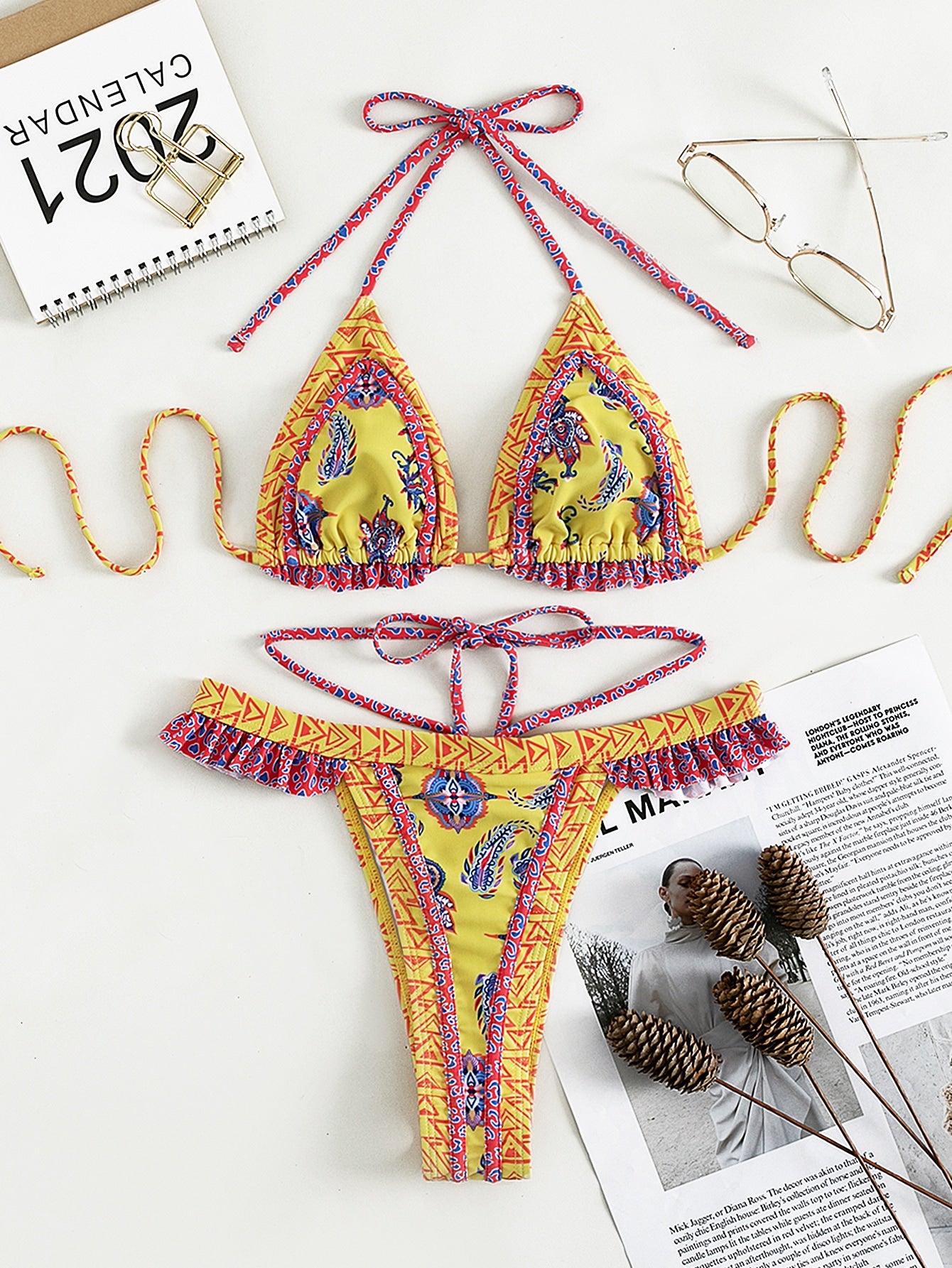 Traje de baño Halter Bikini de Banda Amarilla Bijini Traje de baño de Tres Puntos