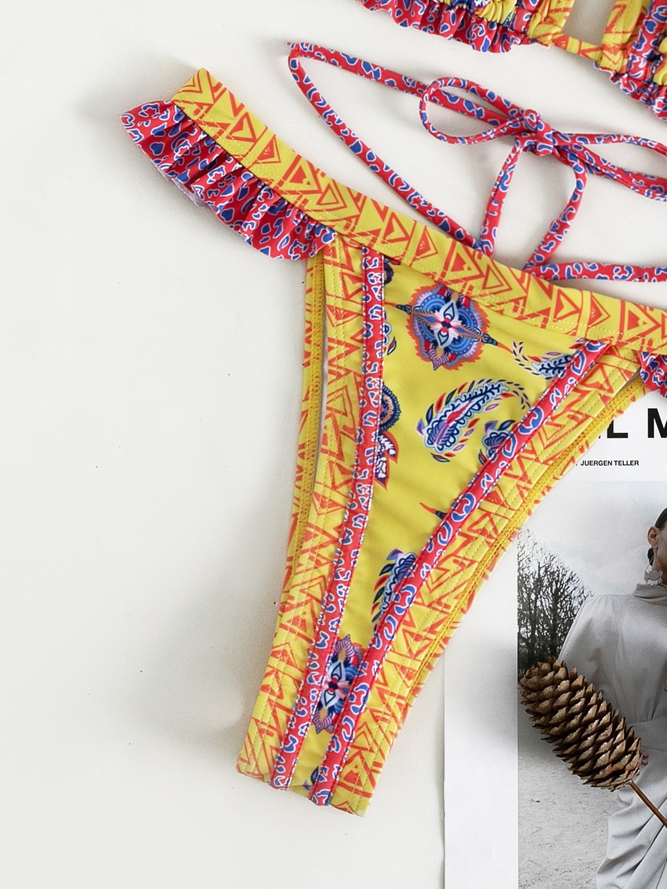 Traje de baño Halter Bikini de Banda Amarilla Bijini Traje de baño de Tres Puntos