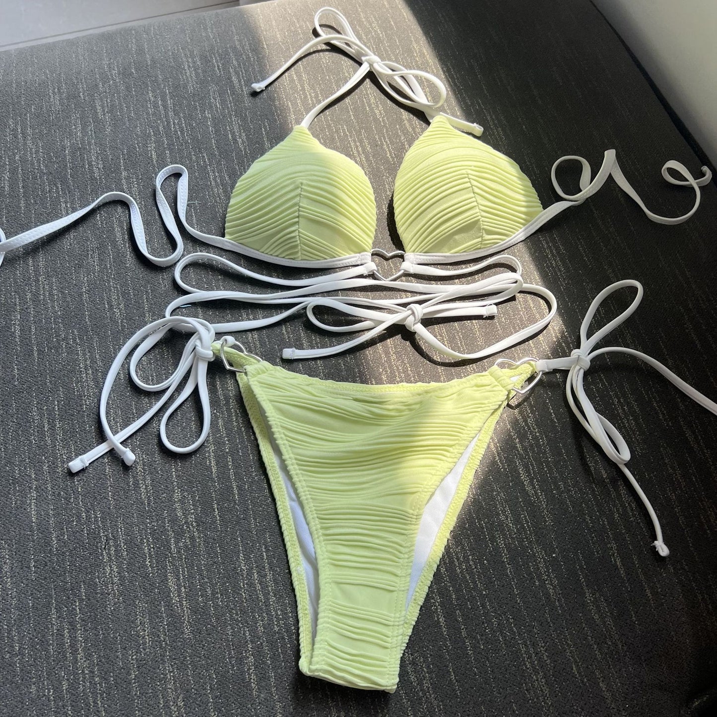 Traje de baño de bikini con copas duras y tirantes con cordón sexy Love