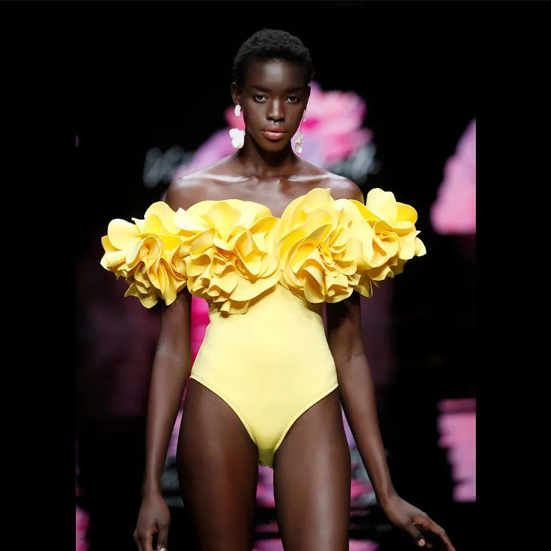 Traje de baño de una pieza con estampado floral tridimensional para mujer, traje de baño con falda para vacaciones en la playa.