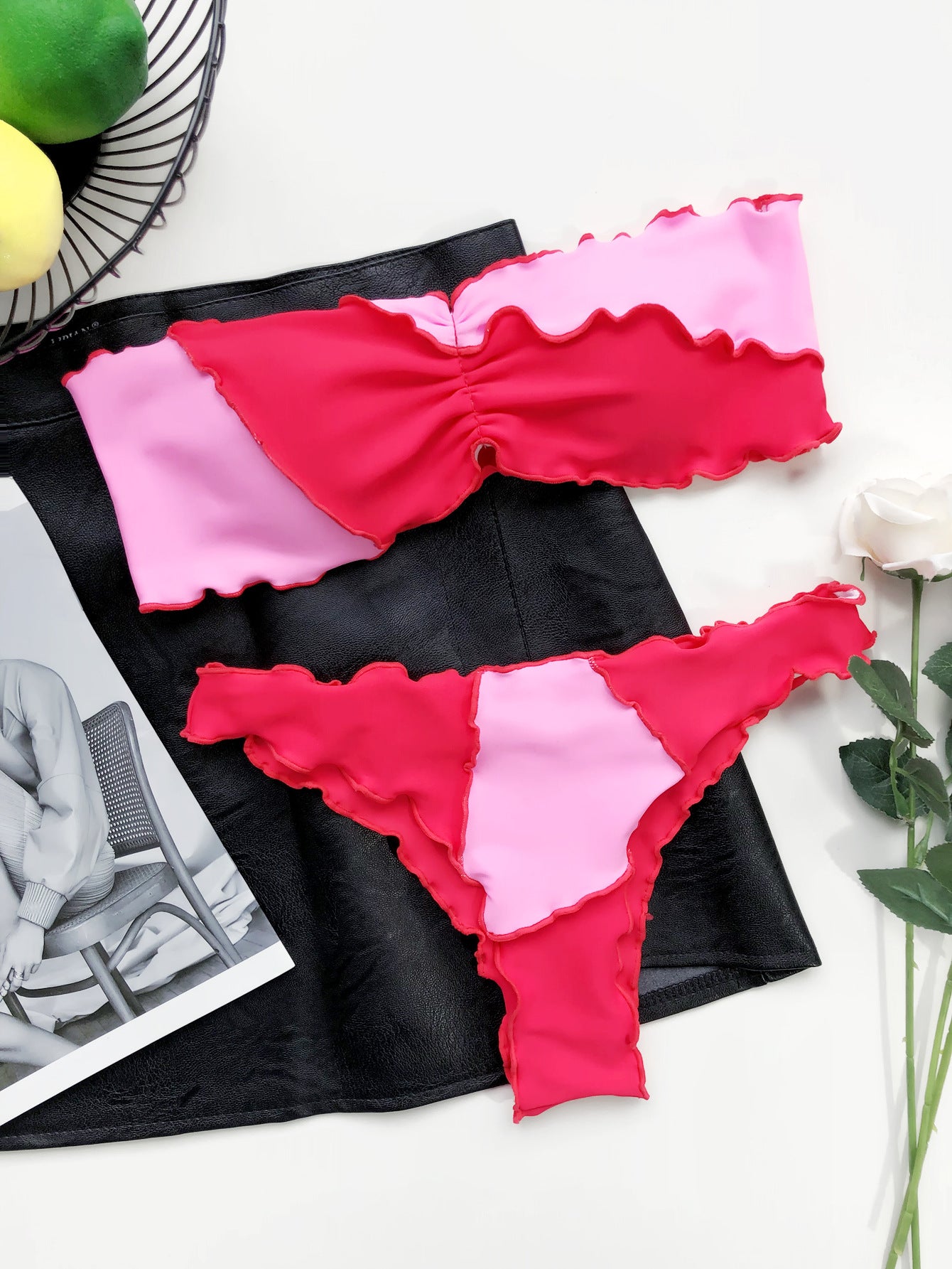 Traje de baño bikini sexy de patchwork con escote en el pecho