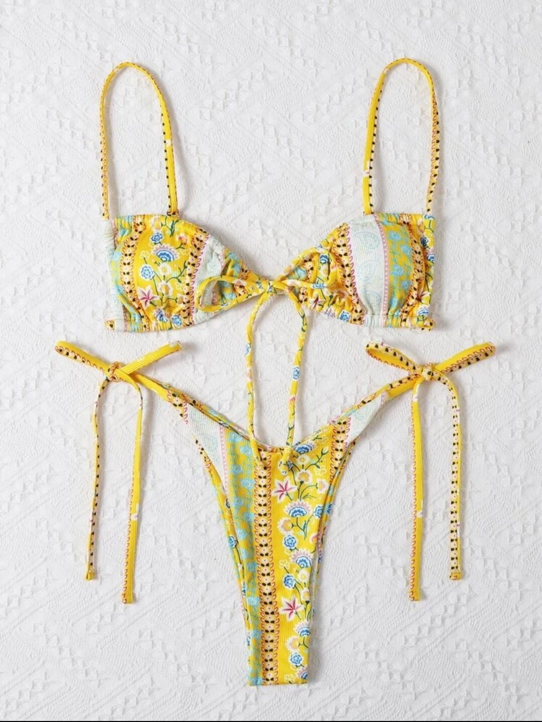 Nuevo traje de baño sexy de tres piezas con abertura para mujer