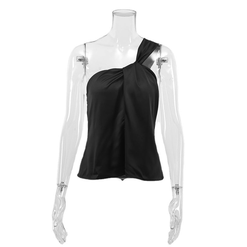 Chaleco de primavera sexy con hombros oblicuos y base de satén, top azul claro a la moda, ideal para ropa de abrigo de mujer.