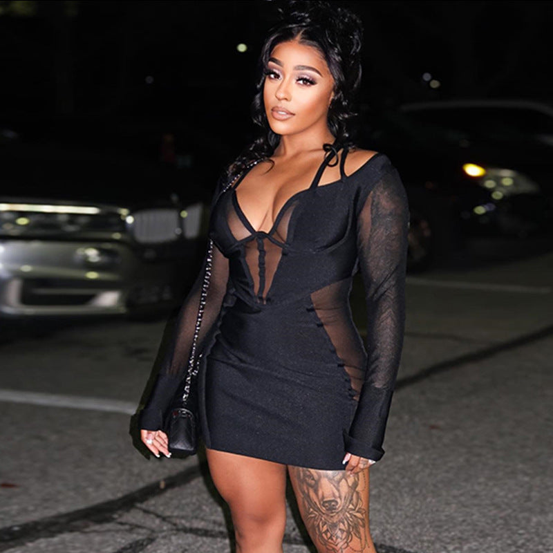 Vestido sexy de color liso con escote en V profundo y costuras de malla, mangas largas y estilo jersey a la cadera.
