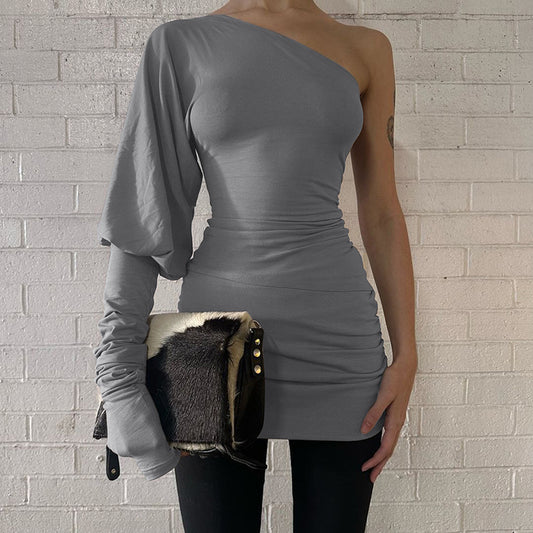 Ropa de mujer de invierno con personalidad, corte entallado, cuello diagonal, bolso de hombro, vestido a la cadera