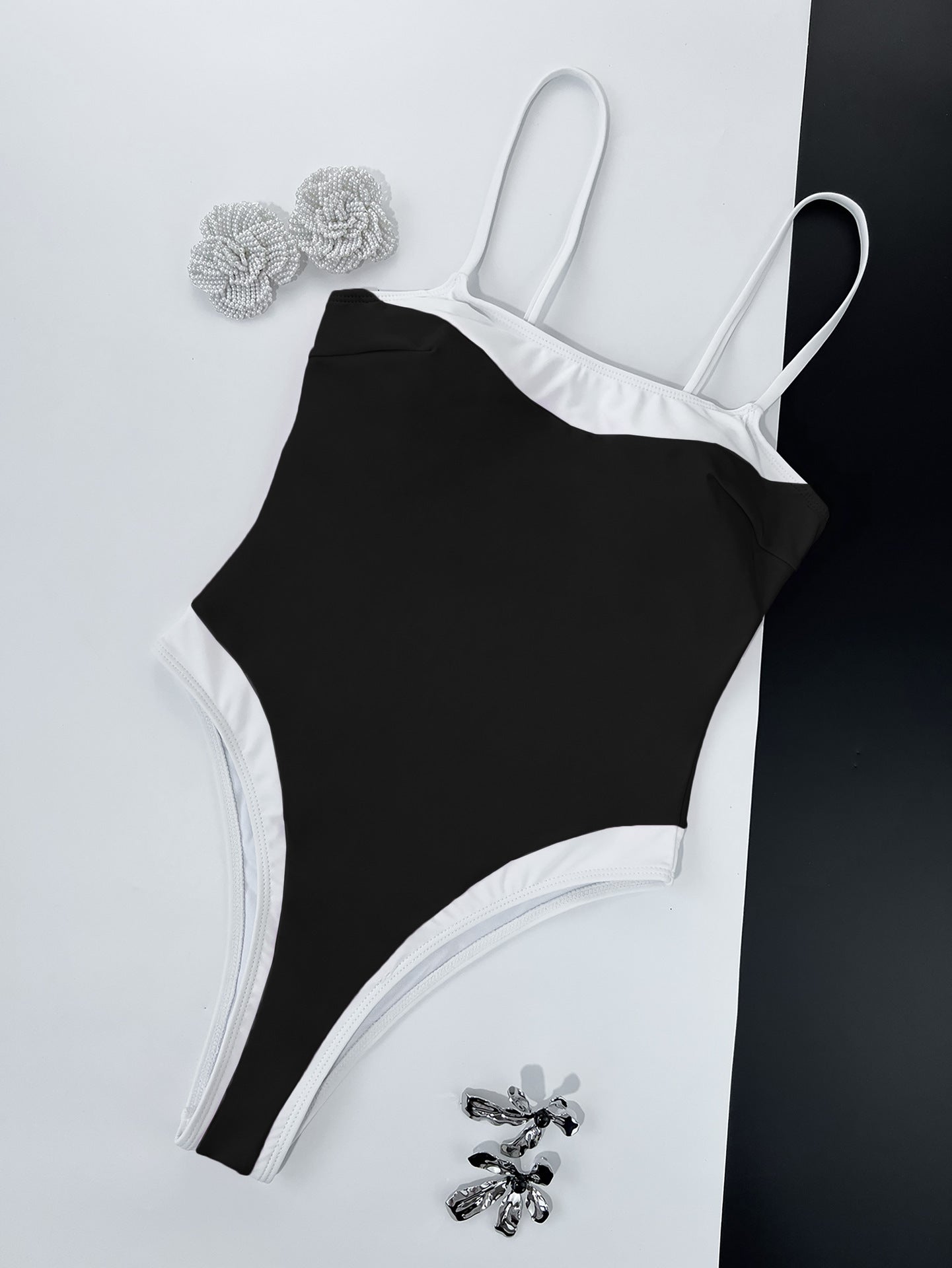 Ladies One Piece Contrast Color One Piece Bikini Swimsuit YatHin