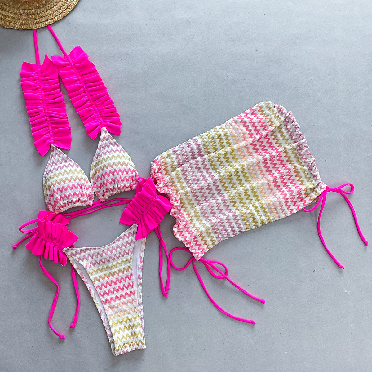 Conjunto de bikini de tres piezas con pliegues y abertura lateral para mujer