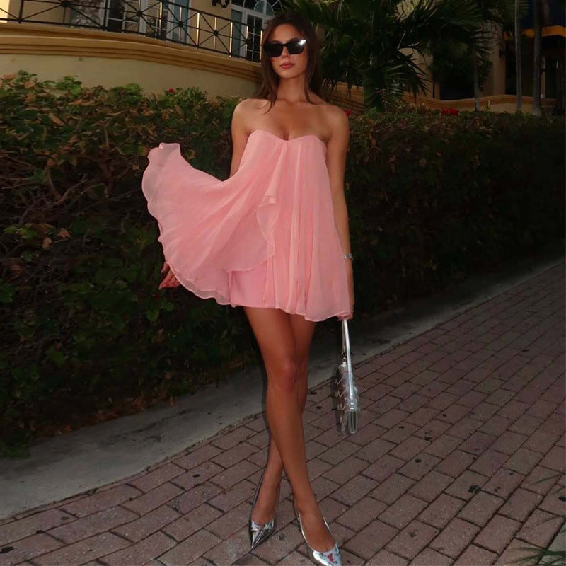 Vestido de verano sexy de malla urbana con capas de color liso laminado asimétrico irregular y top de tubo