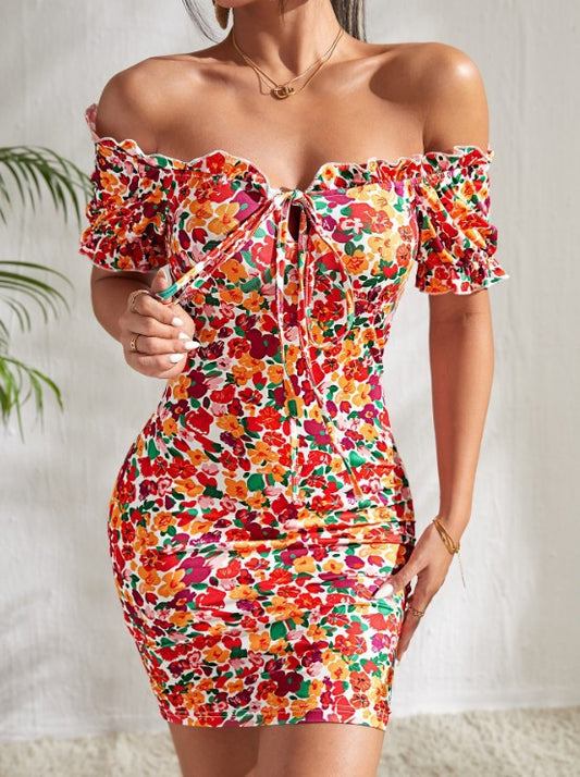 Elegante vestido ajustado sexy con hombros descubiertos y encaje frontal con orejas de madera y flores