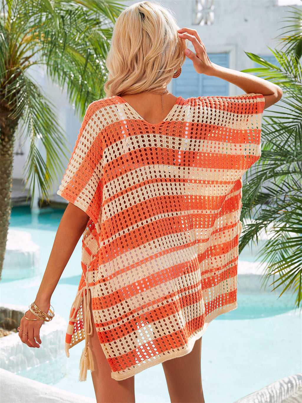 Vestido playero popular de verano con aberturas y recortes, tejido de punto para vacaciones