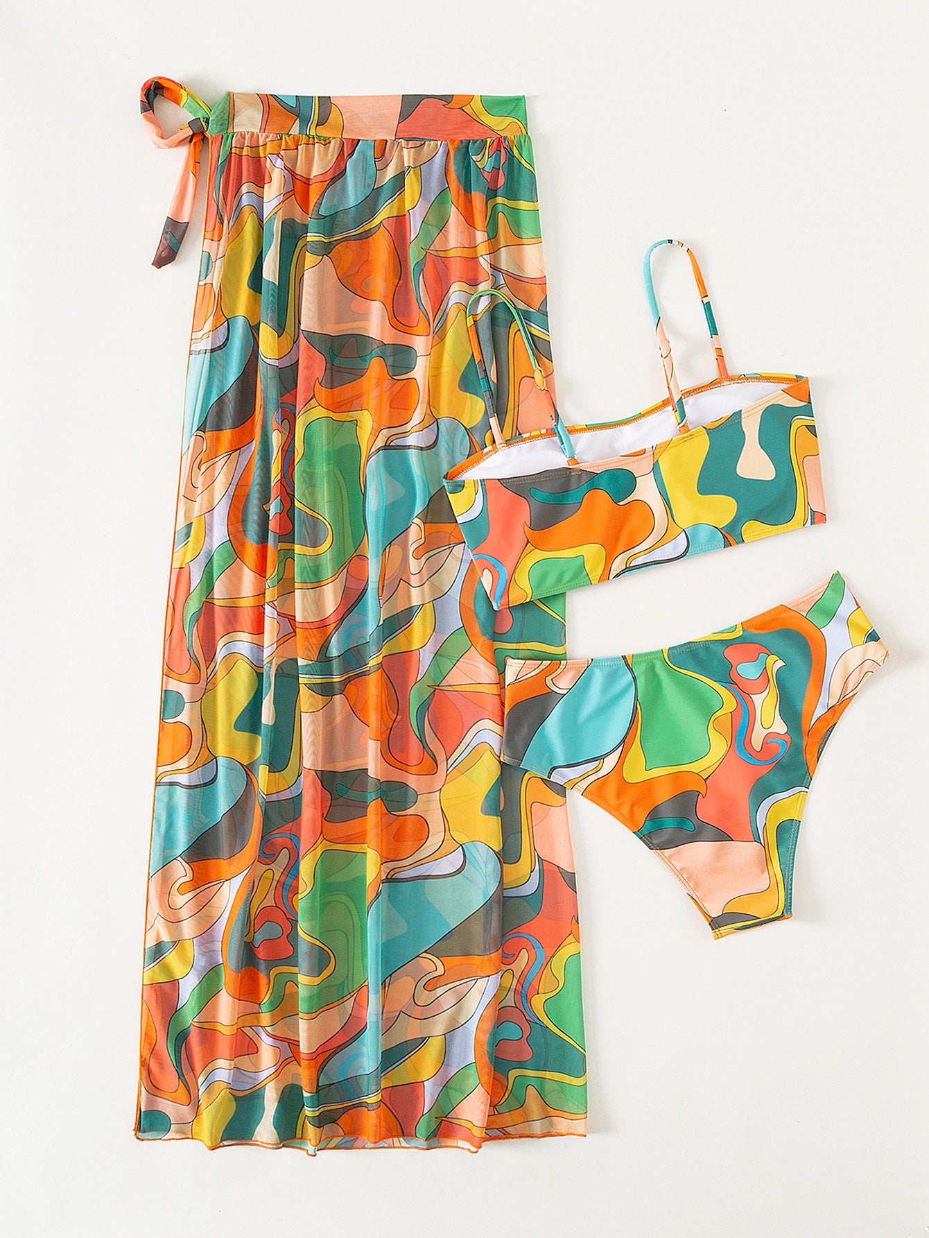 Traje de baño dividido de tres piezas con top de tubo y protector solar, falda de gasa.