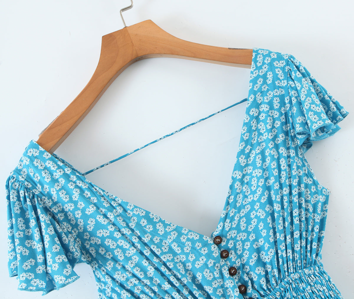 Spring Seaside Vacation Cardigan Lace up Sexy Waist Trimming Long Beach Dress ZDShop