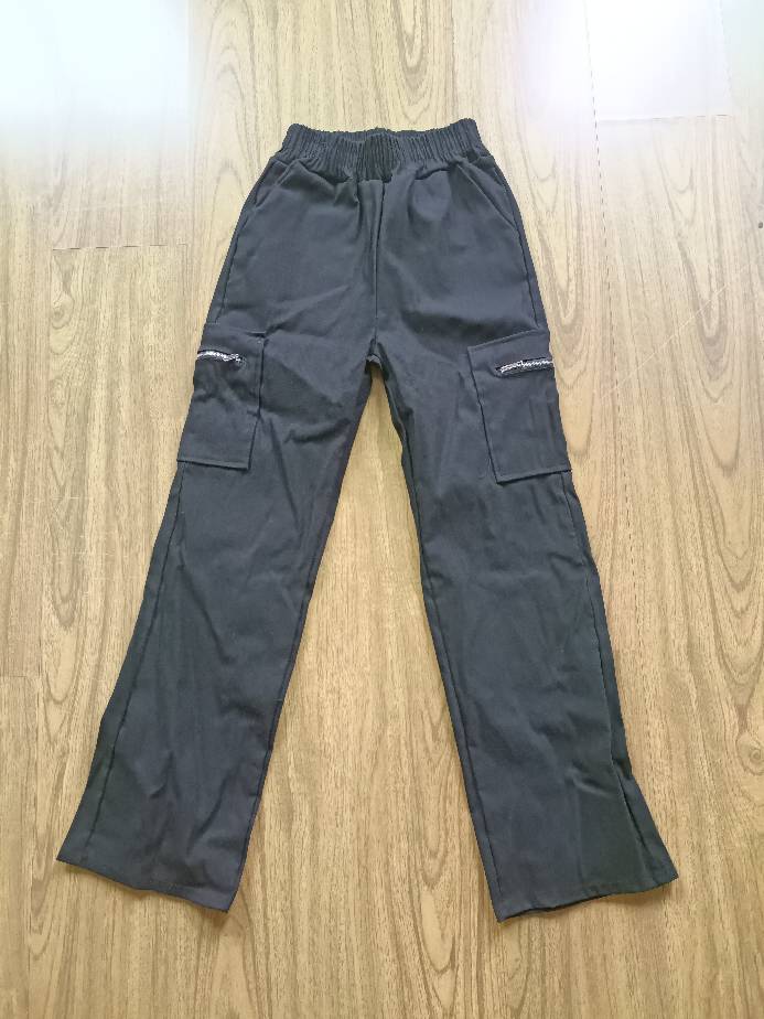 Pantalons tendance pour femmes, pantalons cargo tendance, pantalons à poches et fermetures éclair, pantalons amples de style urbain à jambes droites, pantalons de ville