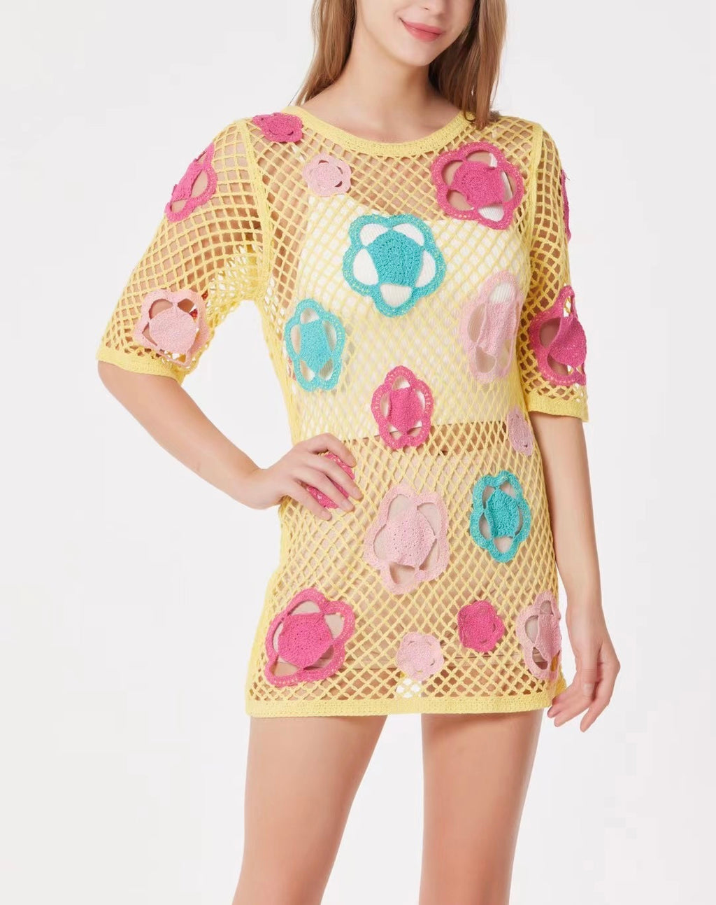 Robe courte d'été en maille crochetée pour femme