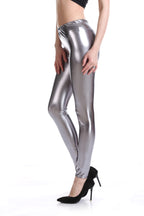 Leggings en cuir brillant, tenues de scène sexy pour boîtes de nuit, vêtements de spectacle, source du fabricant de leggings