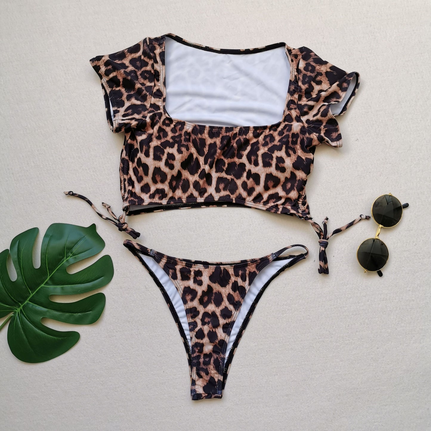 Nuevo bikini sexy de manga corta con abertura para mujer, traje de baño de nailon de color liso