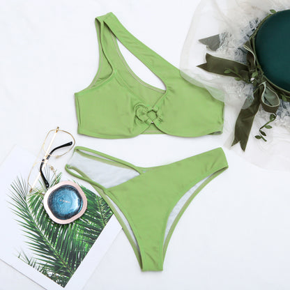 Traje de baño asimétrico irregular con abertura en el bikini sexy