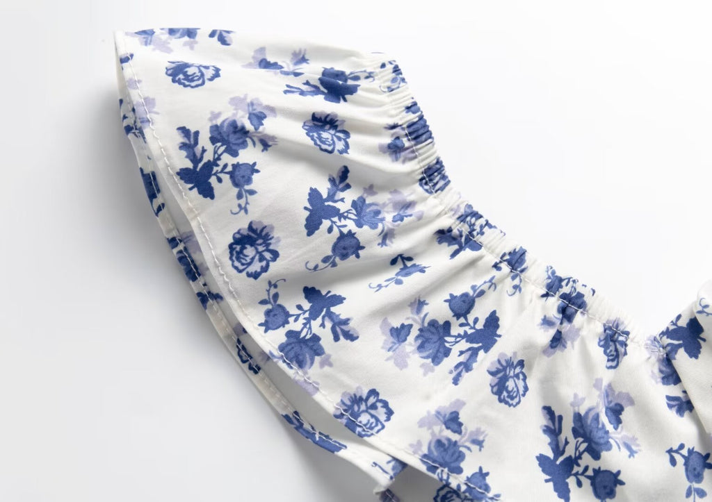 Early Spring French Retro Debutante Square Collar Lace Flying Sleeves Floral Print Slit Dress PullWind