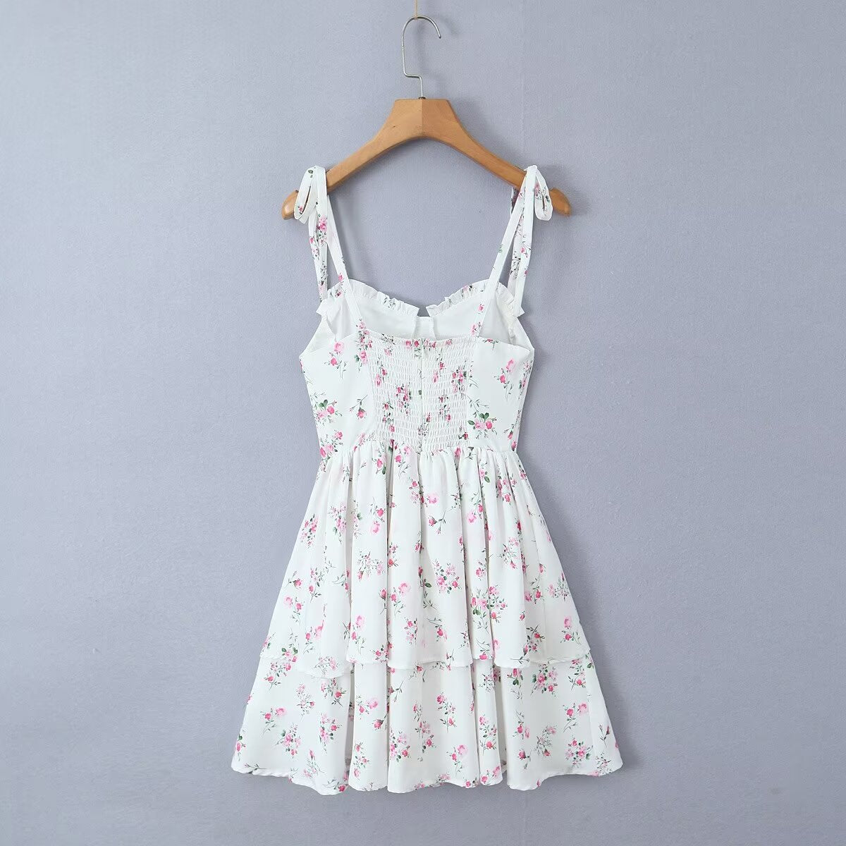 White Floral Strap Dress for Women Summer Sexy Sexy Pure Waist Tight Figure Flattering Puffy Dress ZDShop