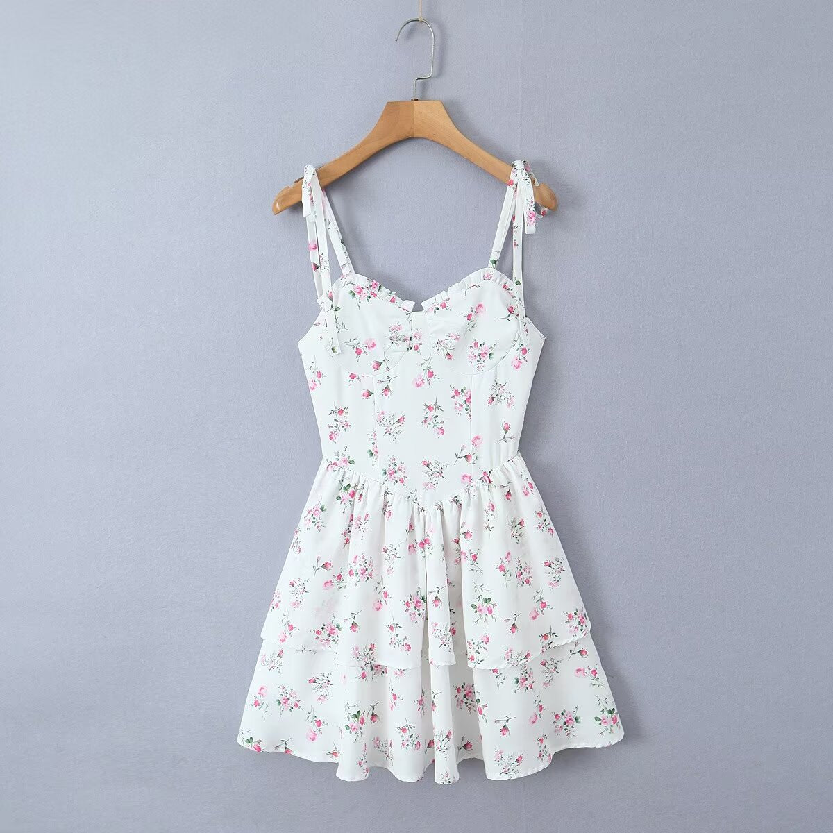 White Floral Strap Dress for Women Summer Sexy Sexy Pure Waist Tight Figure Flattering Puffy Dress ZDShop