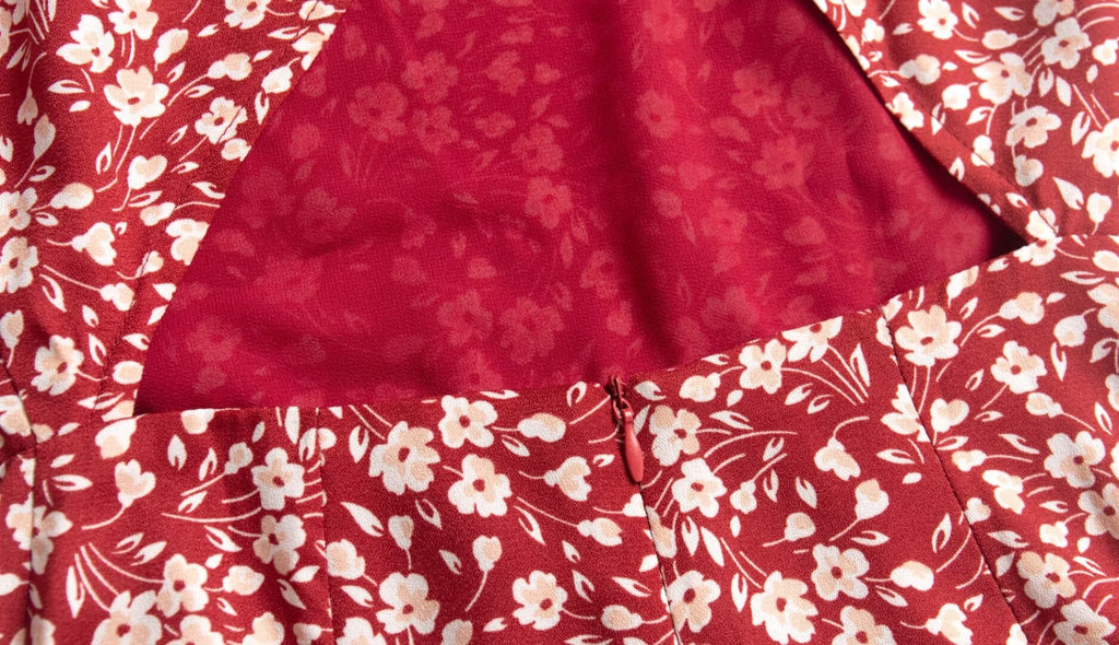 French Holiday Red Bottom Floral Round Neck Tight Waist Split Dress Summer Sexy Backless Midi Dress PullWind