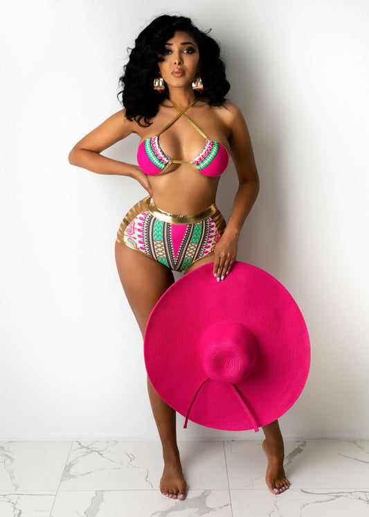 Traje de baño de verano sexy con estampado digital y abertura.