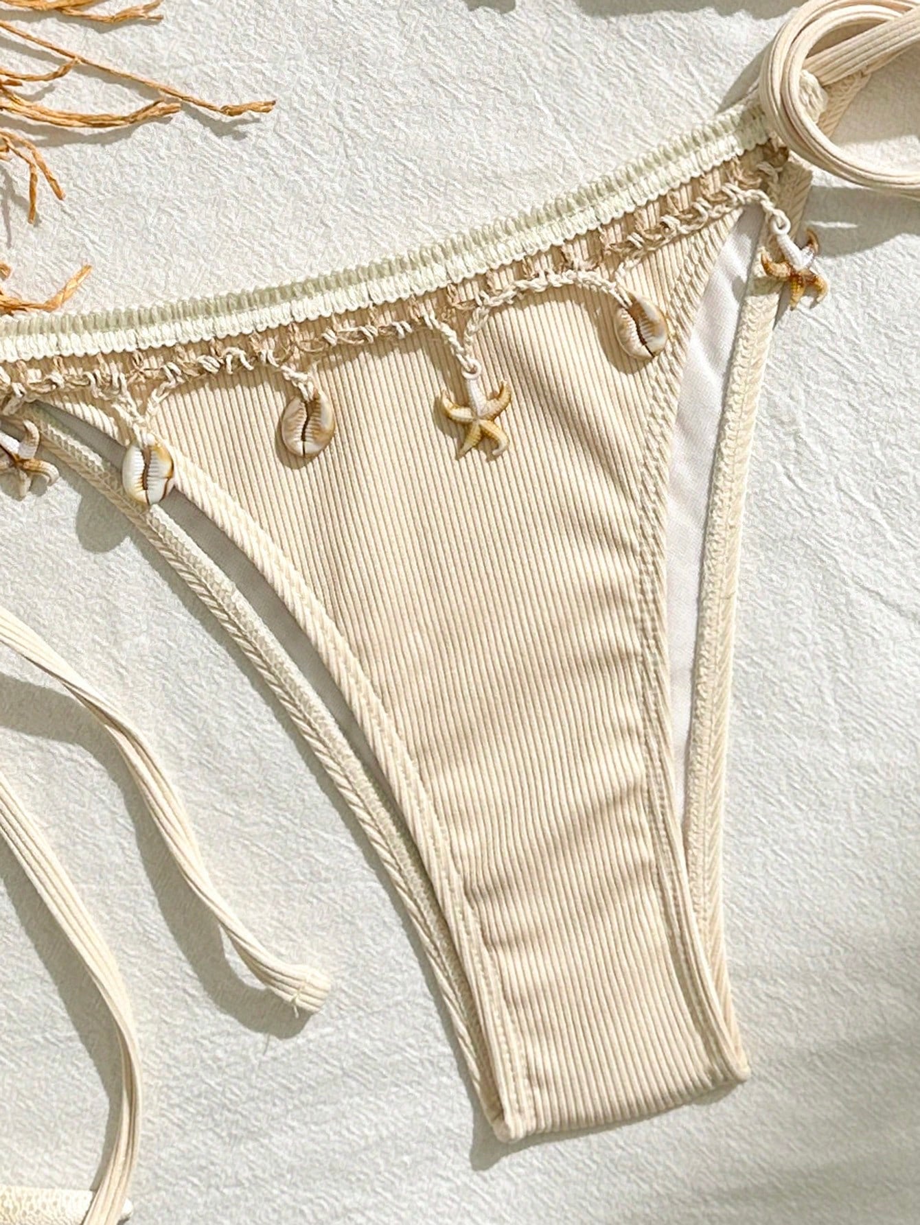 Conjunto de traje de baño para mujer Bikinx con copa triangular y tirantes empalmados de color sólido
