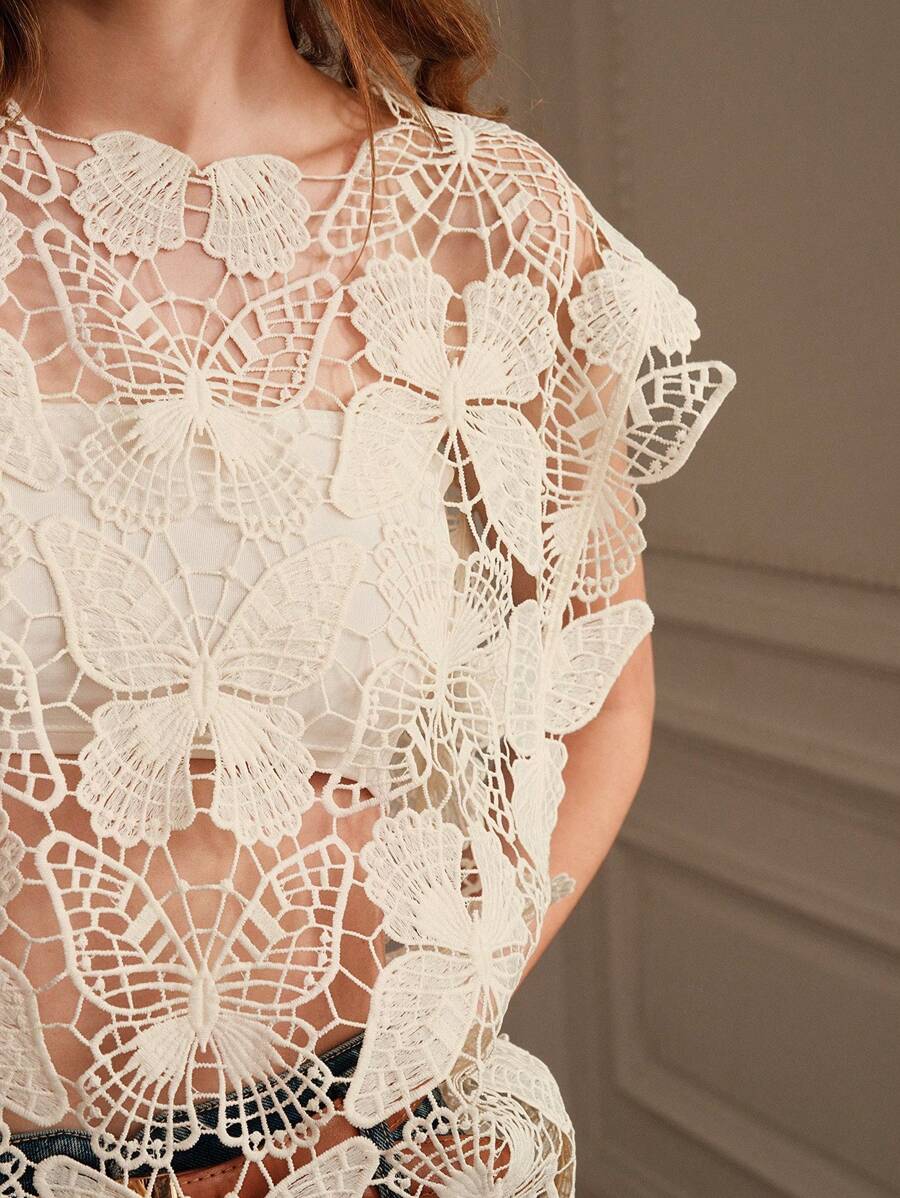 Cutout Sleeveless Blouse Crochet hook