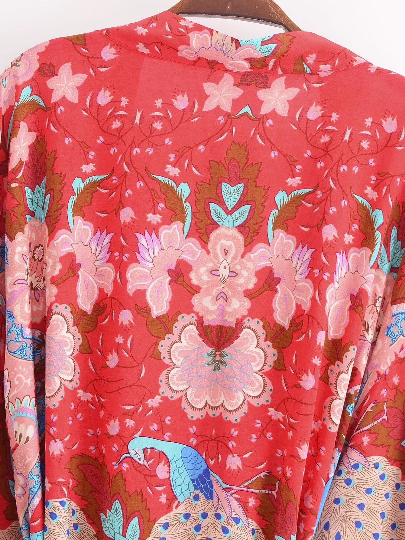 Cárdigan tipo kimono corto con cinturón de rayón de verano