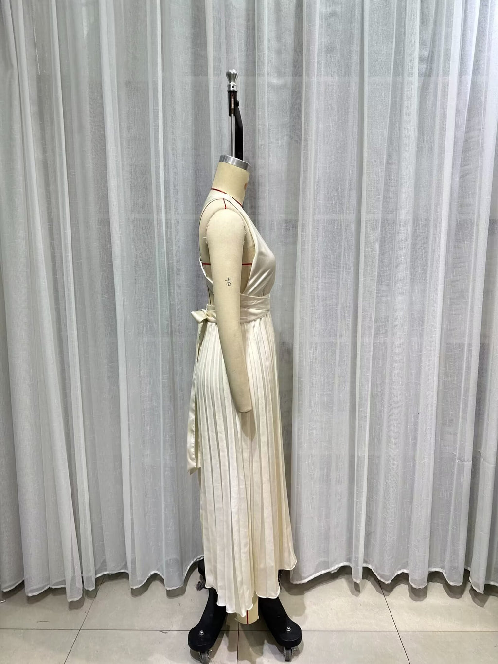 Summer Dress Sexy Back Hollow Out Cutout Cross Strap Design Dress Wennie