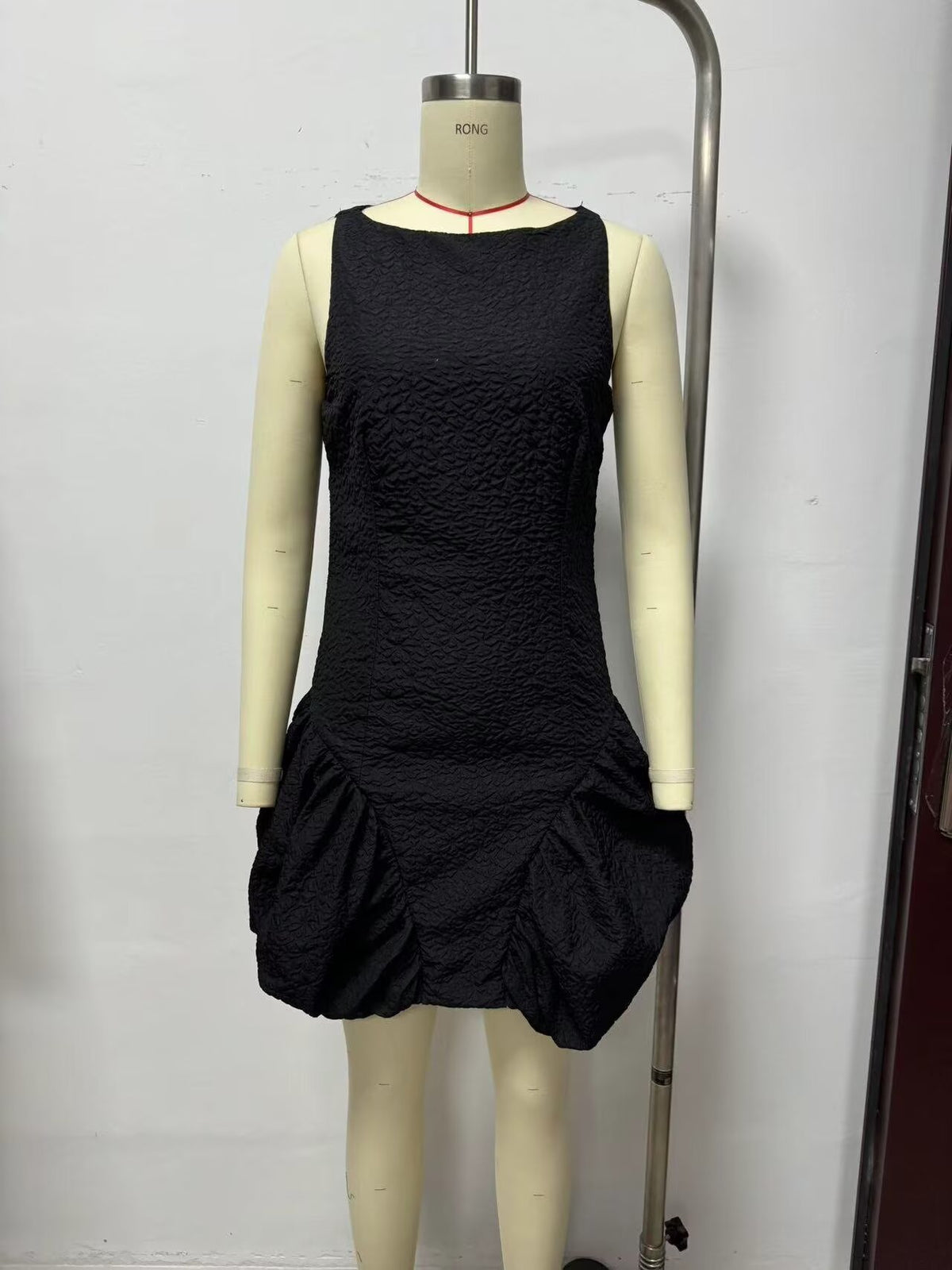 Women French Waist Display Wide Swing Short Sleeveless Dress Puffy dress FRIDAY