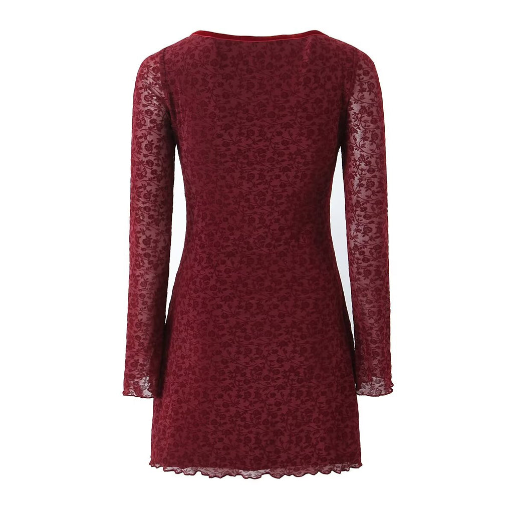 Vestido retro flocado de jacquard de manga larga para mujer, vestido de malla ajustado sexy francés para otoño e invierno.