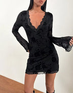 Vestido de otoño con ribete de encaje de rosas negras para mujer