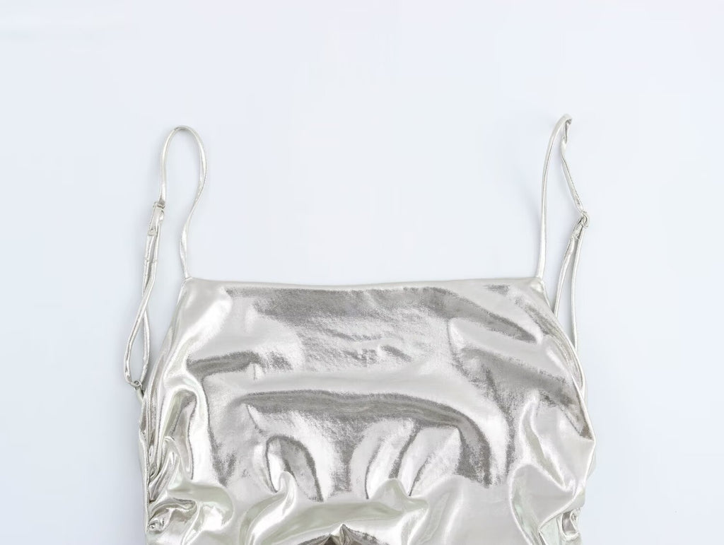 Robe plissée à fines bretelles en feuille métallique pour femme