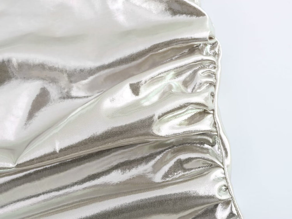 Robe plissée à fines bretelles en feuille métallique pour femme