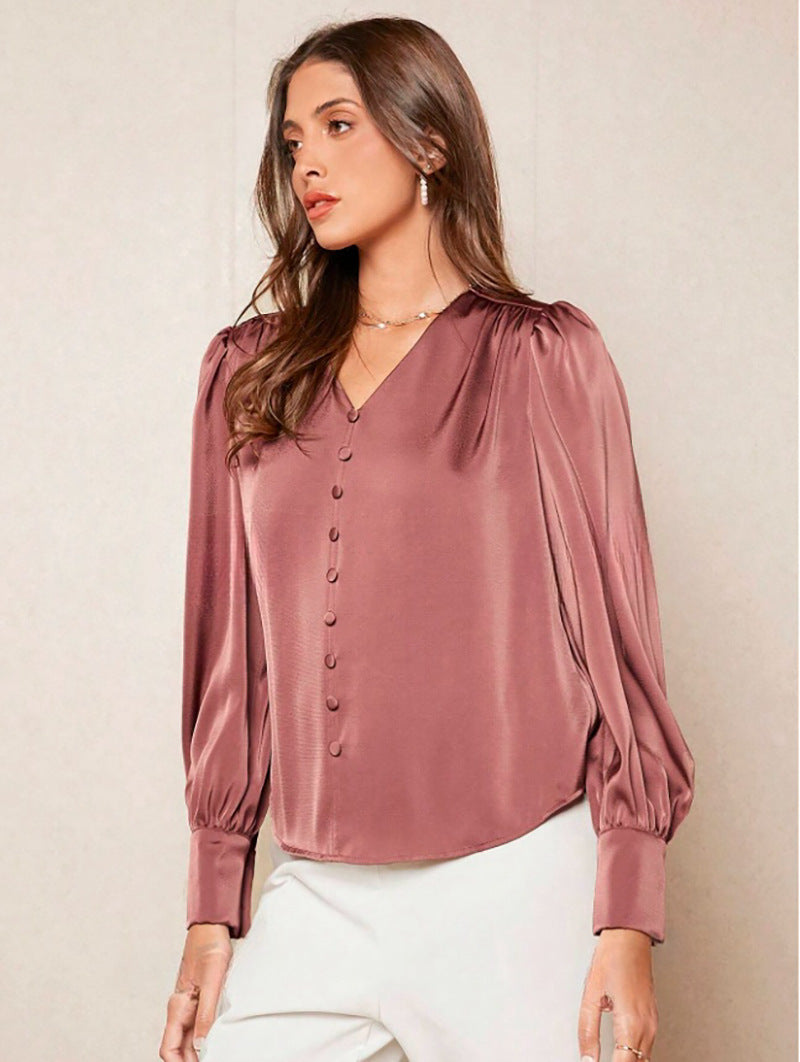 Pull-over à col V pour femme, en satin, idéal pour le bureau. Vêtements pour femmes en direct.