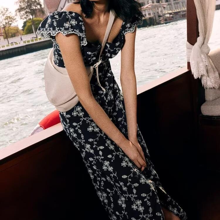 Elegant Comfortable Slim Floral Embroidery Midi Dress Shell