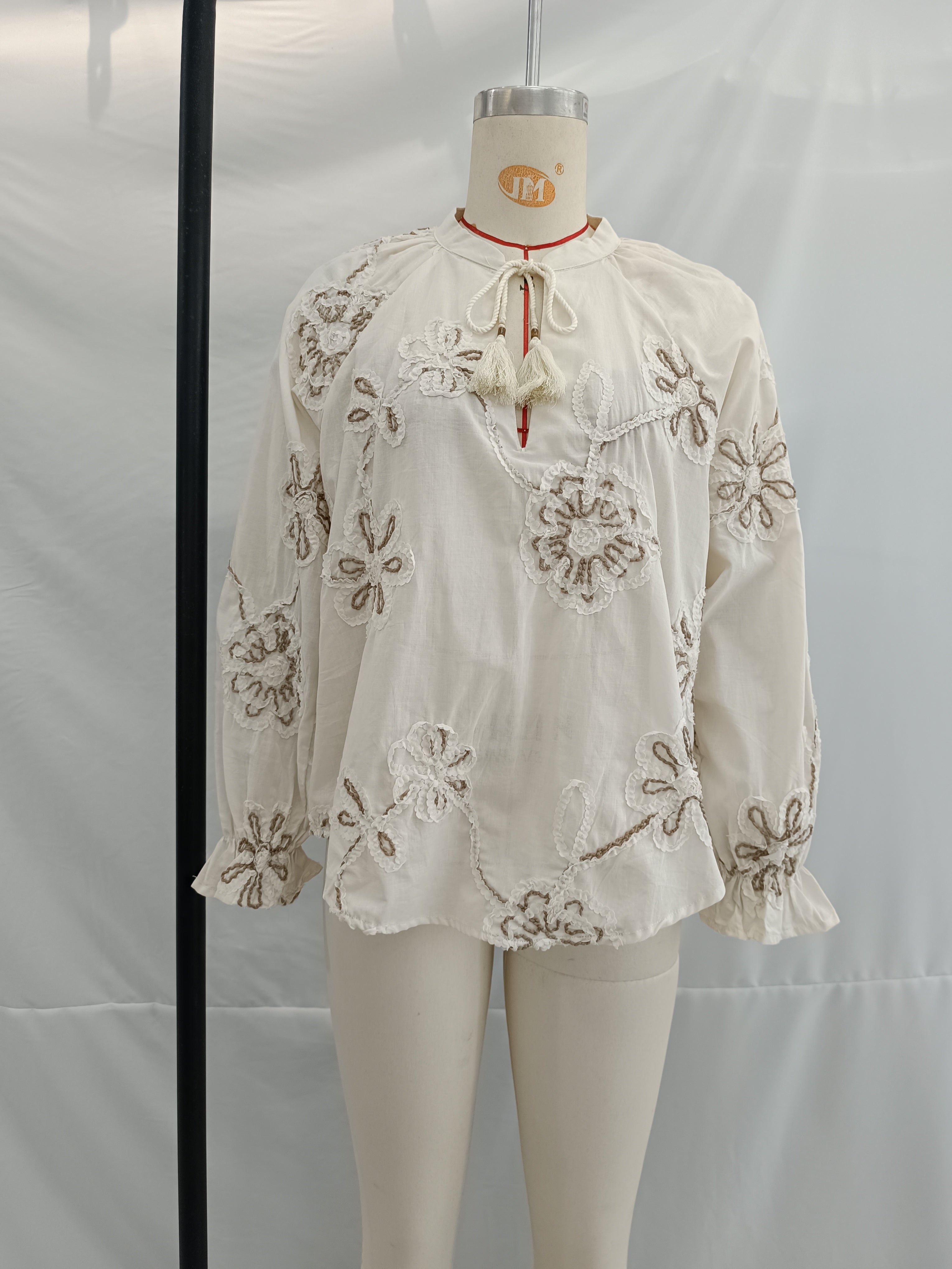 Vêtements pour femmes Printemps Doux Chemise Mini brodée à fleurs délicates