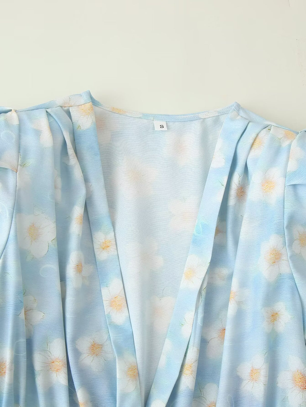 Summer Women Clothing Refined Stylish Simple V neck Printed Puff Sleeve Pearl Buckle Dress CHEN