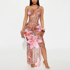 Robe pour femme à col diagonal, découpes ajourées et imprimé floral en maille transparente