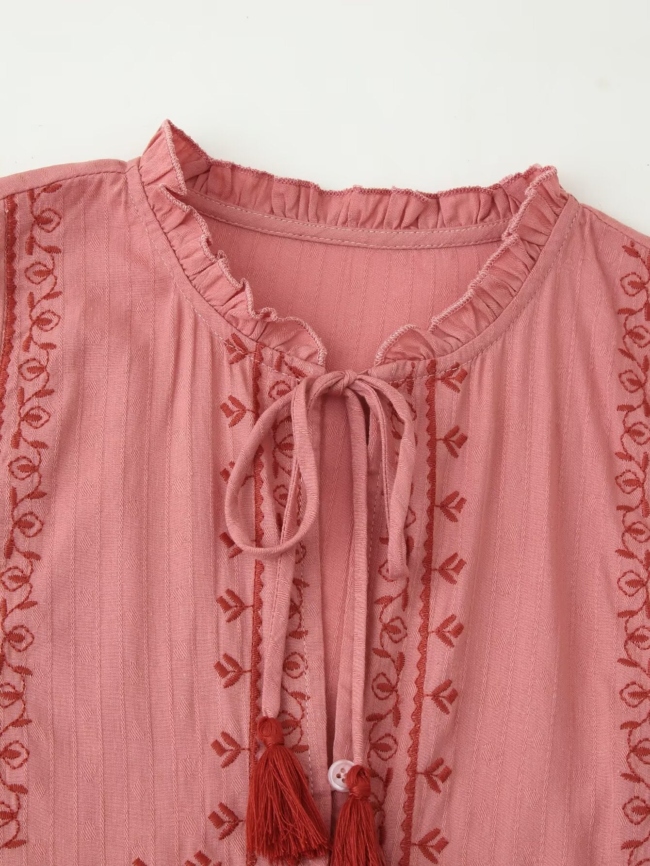 Camisa bordada de manga larga con contraste de color para mujer