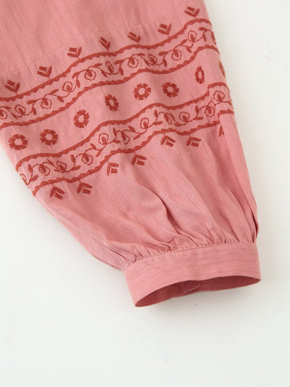 Camisa bordada de manga larga con contraste de color para mujer