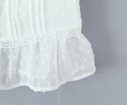 Débardeur court et sexy en dentelle Atmosphere Lace, coupe moulante, taille basse, style Niche.